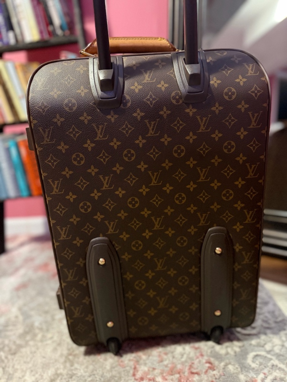AUTHENTIC LOUIS VUITTON LUGGAGE - Picture 5 of 12